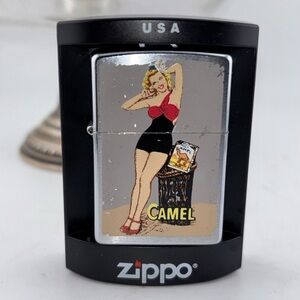 CAMEL CIGARETTES BATHING BEAUTY PINUP GIRL ZIPPO LIGHTER MINT IN BOX 1997​